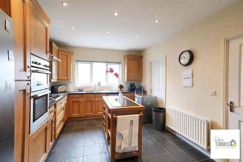 4 Beswick Brook Close, Stoke-on-trent, ST2 7QE