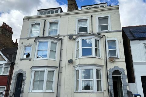 1 bedroom apartment to rent, Bellevue Road, Ramsgate, CT11