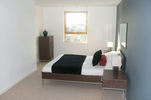 2 bedroom flat to rent, Gateway West, East Street, Leeds, LS9