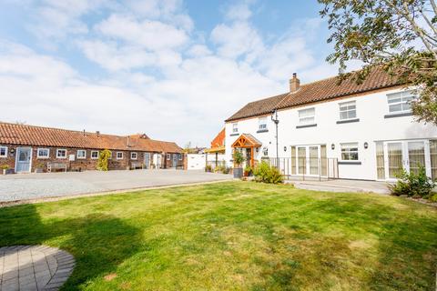 6 bedroom detached house for sale, High Street, Bempton, Bridlington, East Riding of Yorkshire, YO15 1HP