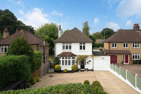 3 bedroom detached house for sale, Mile House Lane, St Albans