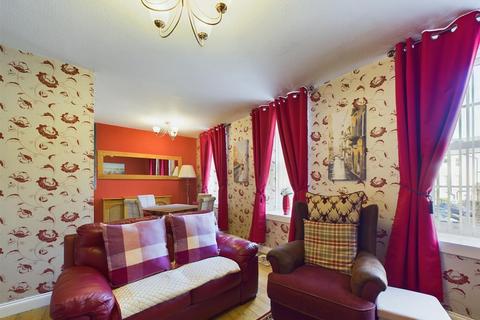 3 bedroom flat for sale, Watergate, Perth PH1