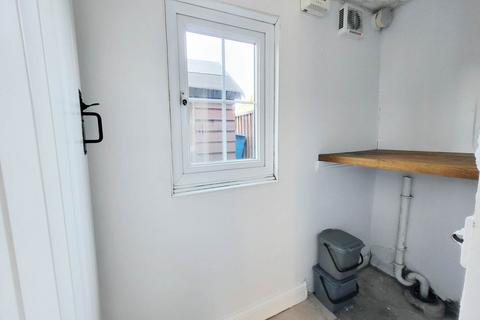 1 Boxfield Road, Axminster, EX13 5LB
