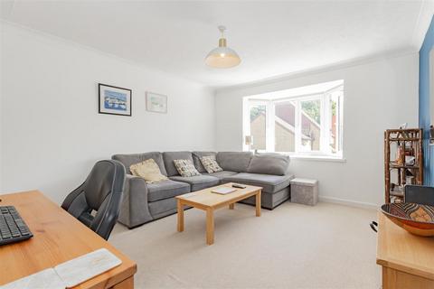 1 bedroom flat for sale, Heathlee Road, Crayford, Dartford, Kent