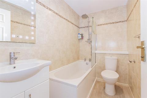 14 Heathlee Road, Dartford, DA1 3PW