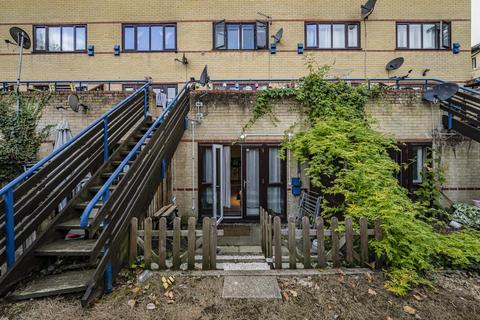 1 bedroom flat for sale, Isleworth,  Richmond,  TW7,  TW7