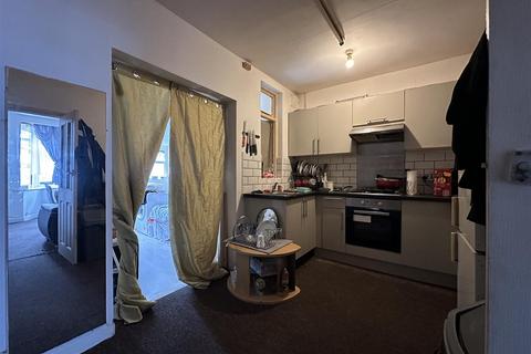 3 bedroom terraced house for sale, Rosedale Avenue, Leicester LE4