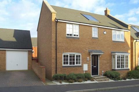 4 bedroom detached house to rent, Galileo Close, Northampton NN5