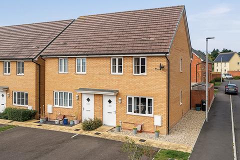 2 bedroom terraced house for sale, Greystone Walk, Cullompton EX15