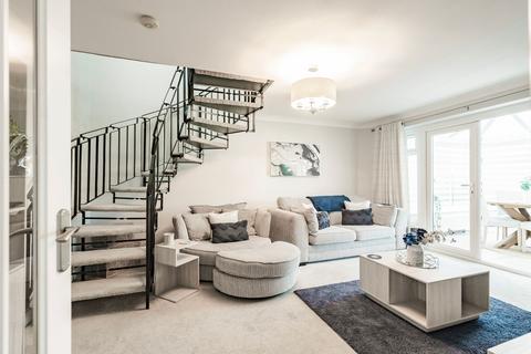 17 Burns Close, Dereham, NR19 2SE