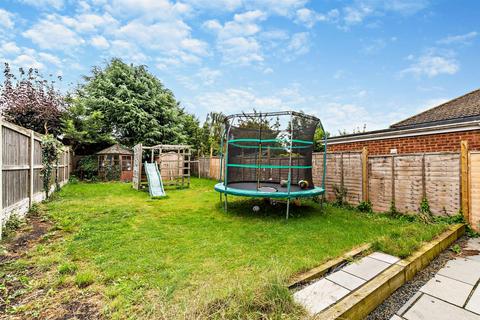 3 bedroom semi-detached house for sale, Aviemore Gardens, Bearsted, Maidstone