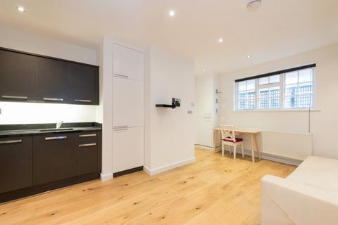 Studio to rent, Belsize Grove, London, NW3