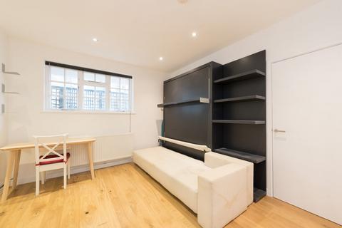 Studio to rent, Belsize Grove, London, NW3
