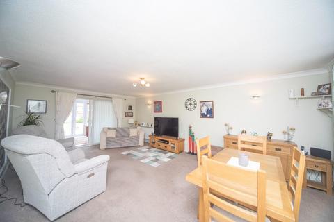 3 bedroom detached bungalow for sale, Falcon Road, Feltwell IP26