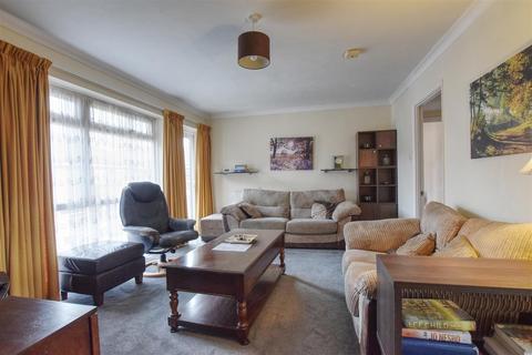 2 bedroom apartment for sale, Sutton Place, Bexhill-On-Sea