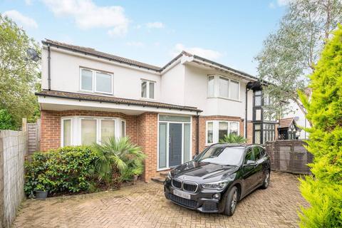Flat 2, 13 Argyle Road, London, N12 8JA