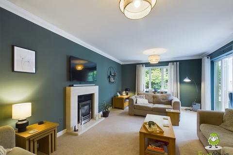 23 Cowslad Drive, Chineham, Basingstoke, RG24 8EQ