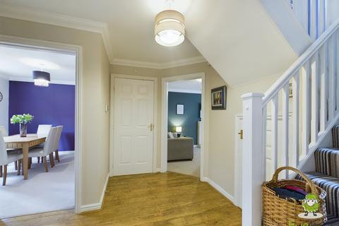 23 Cowslad Drive, Chineham, Basingstoke, RG24 8EQ