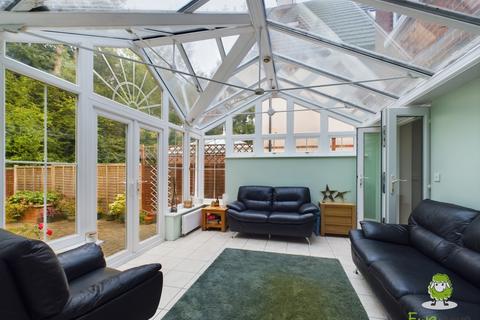23 Cowslad Drive, Chineham, Basingstoke, RG24 8EQ