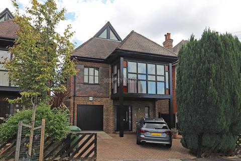 4 bedroom detached house for sale, Finchley N3