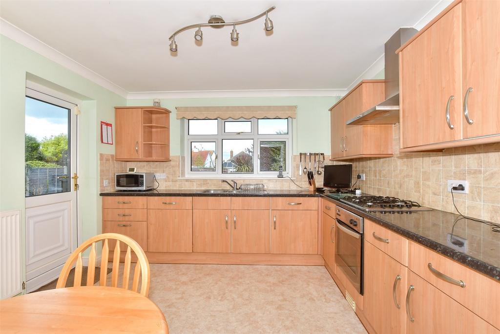 Kitchen/ Breakfast Room