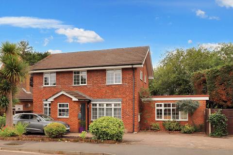 5 bedroom detached house for sale, Esher Road, Hersham KT12