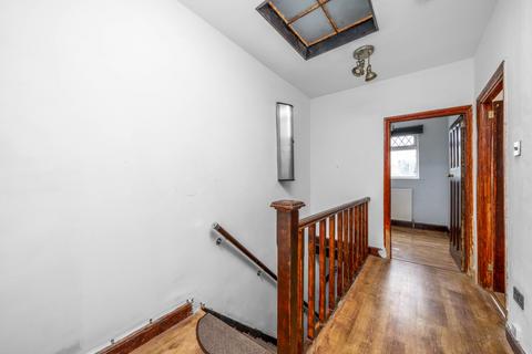 14 Broadview Road, London, SW16 5AU