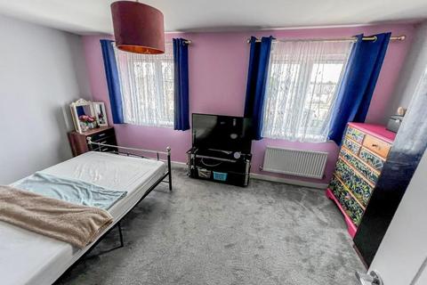30 Ashorne Close, Coventry, CV2 1GH
