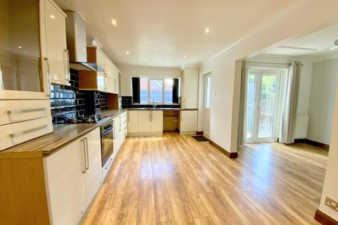 6 Sanctuary Way, Grimsby, DN37 9RQ