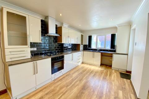 6 Sanctuary Way, Grimsby, DN37 9RQ
