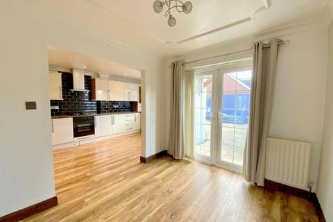 6 Sanctuary Way, Grimsby, DN37 9RQ