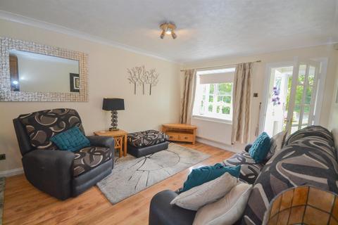 3 bedroom semi-detached house for sale, Sheringham Court, Redcar