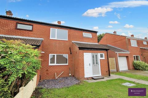 3 bedroom semi-detached house for sale, Norbreck Road, Askern, Doncaster