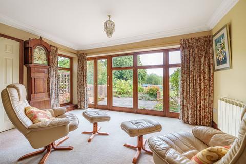 2 Weir Gardens, Pershore, WR10 1DX