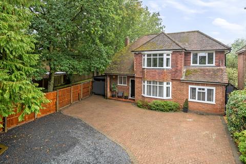 4 bedroom detached house for sale, Avenue Road,  Farnborough, GU14