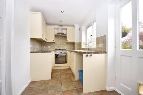 3 bedroom townhouse for sale, Holmfield Grove, Wakefield, West Yorkshire