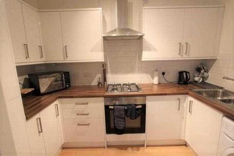 2 bedroom apartment to rent, Thirlmere Lodge, Warrington WA13