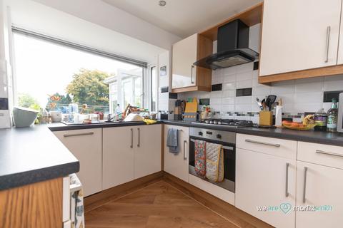 12 Ashurst Drive, Sheffield, S6 5LL