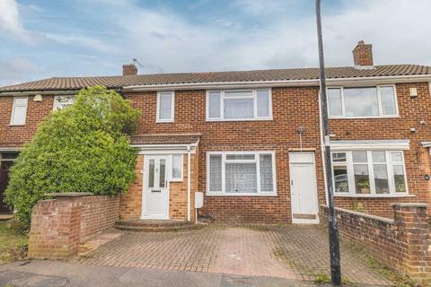 14 Fosters Path, Slough, SL2 2JT