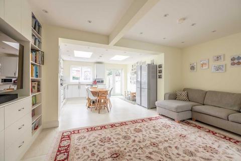 14 Fosters Path, Slough, SL2 2JT