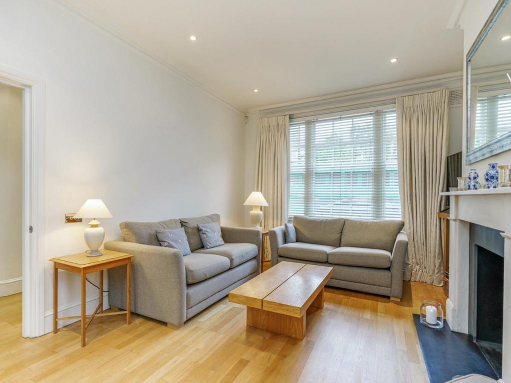 Living room, fireplace