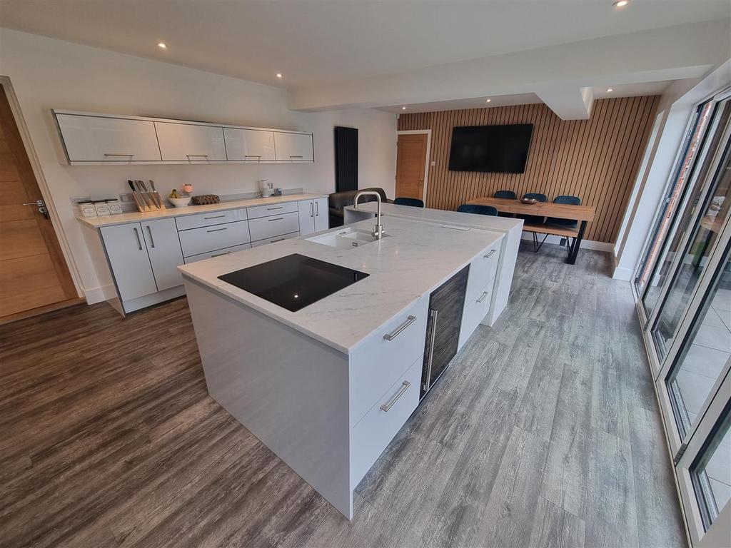 Kitchen/Diner 3