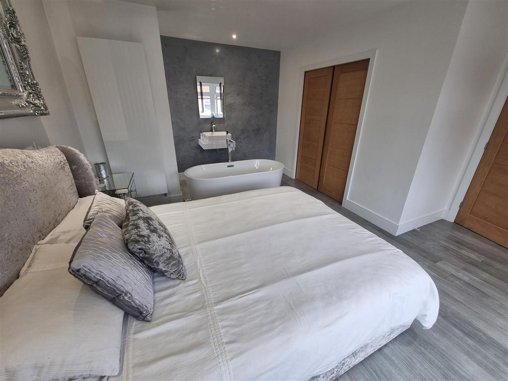 Master Bedroom 2