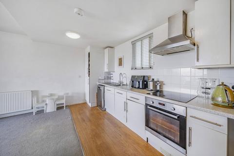 2 bedroom flat for sale, Consort Road, Peckham