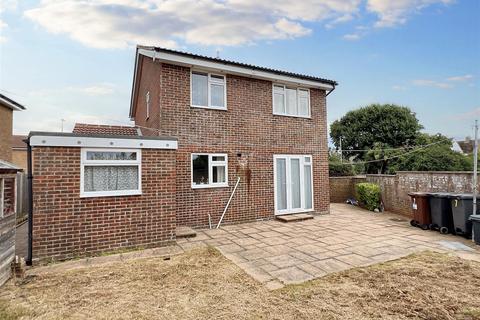 4 bedroom detached house for sale, New College Close, Eastbourne