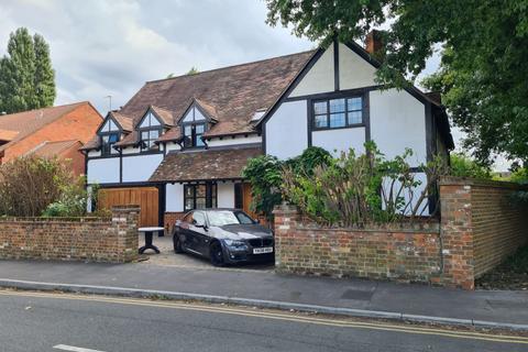 6 bedroom detached house for sale, Timsway, Staines-upon-Thames TW18