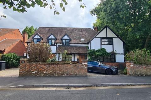 6 bedroom detached house for sale, Timsway, Staines-upon-Thames TW18