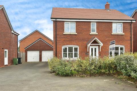 4 bedroom detached house for sale, Sadler Place, Wellesbourne