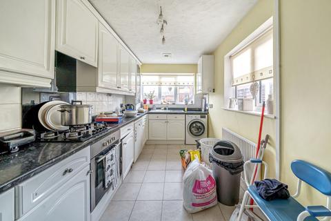 1 Azalea Gardens, Quedgeley, Gloucester, GL2 4GA