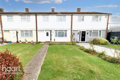 3 bedroom terraced house for sale, Sutton Path, Borehamwood